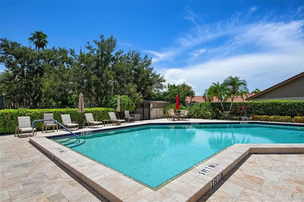 3896 Wilshire Drive Sarasota FL 34238