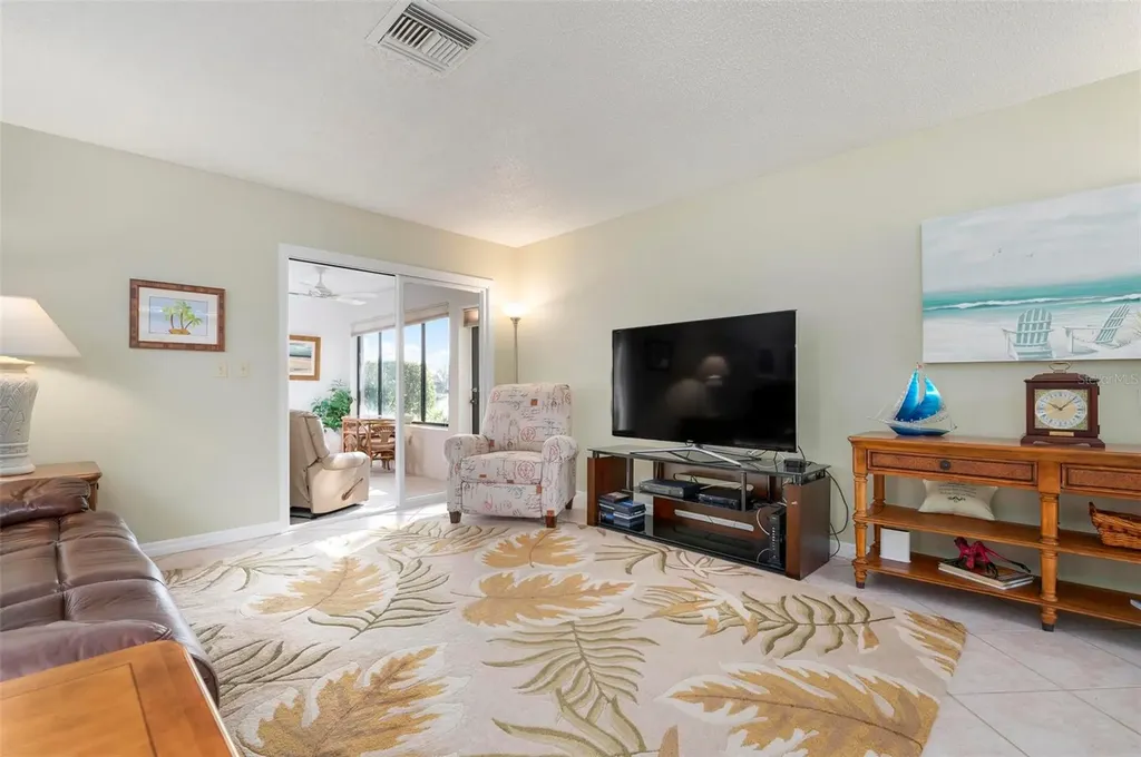 3896 Wilshire Drive Sarasota FL 34238