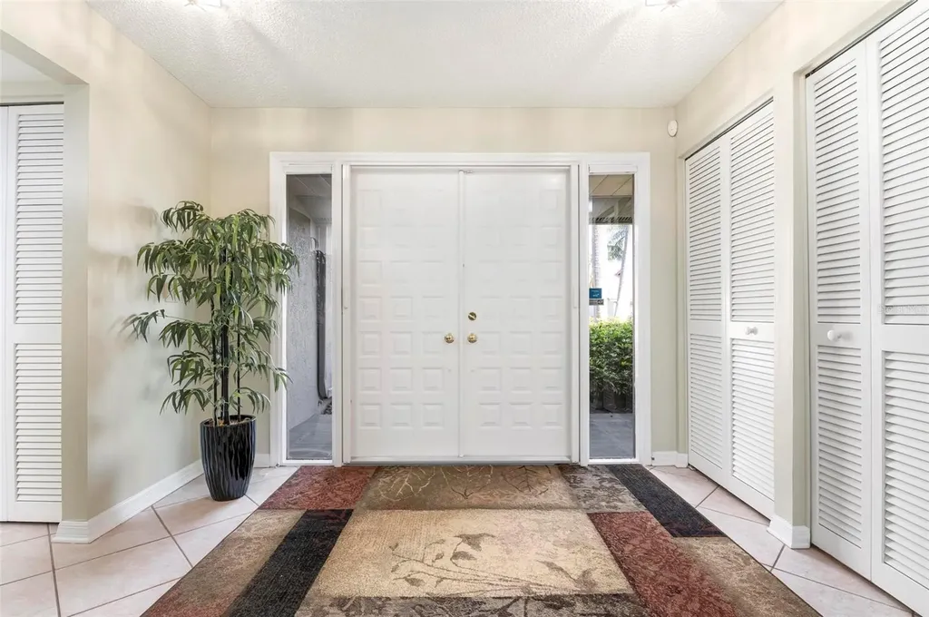 3896 Wilshire Drive Sarasota FL 34238
