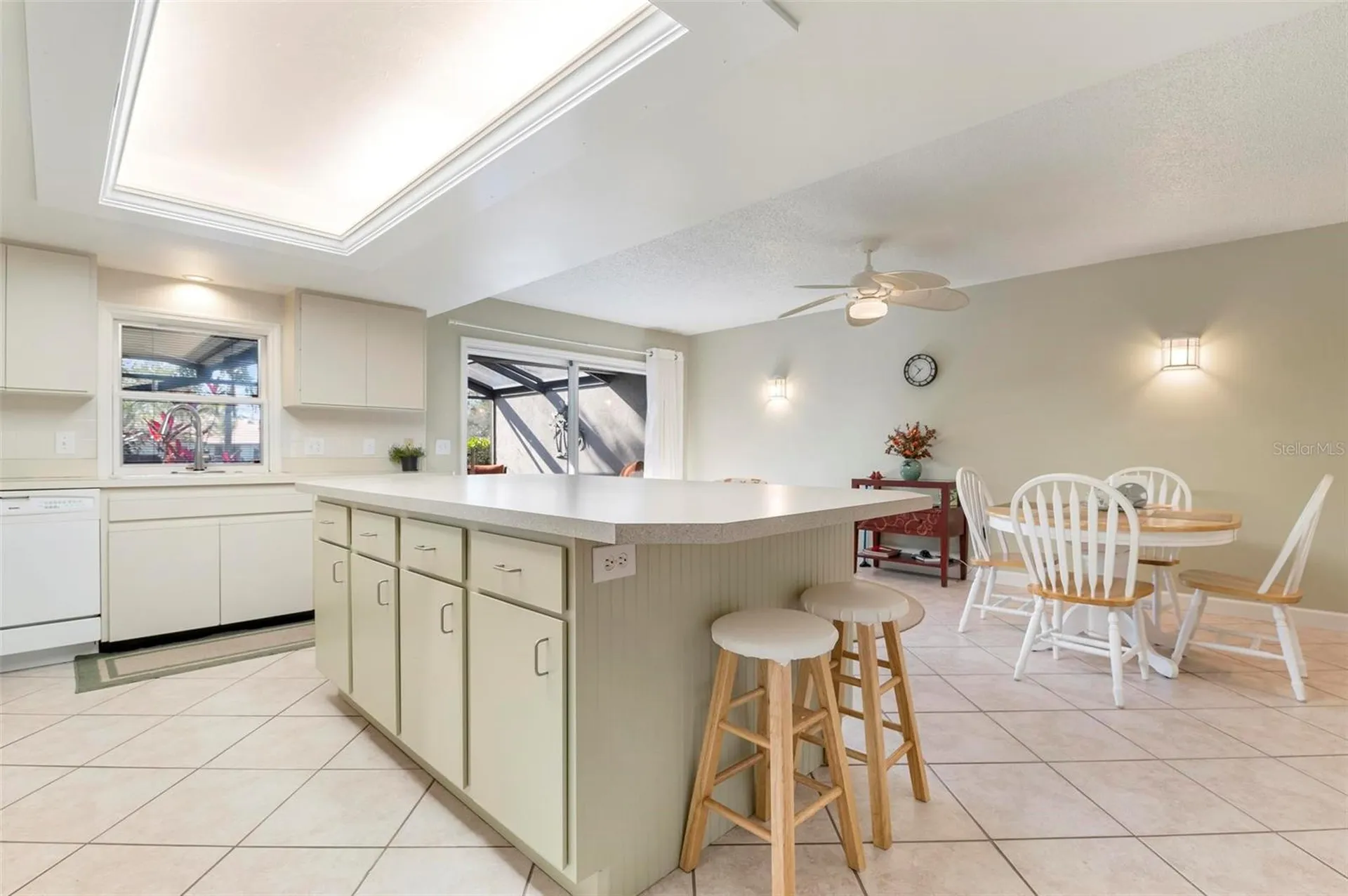 3896 Wilshire Drive Sarasota FL 34238