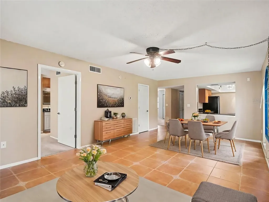 7205 Curtiss Avenue 1a Avenue Sarasota FL 34231