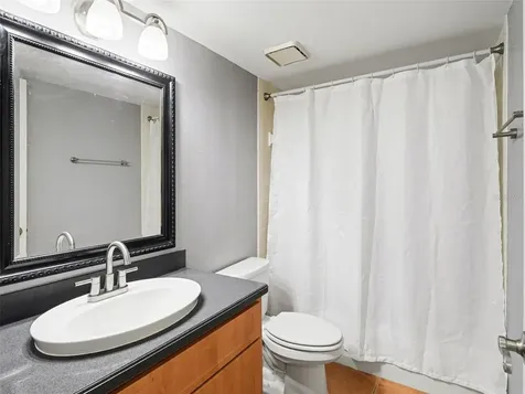 7205 Curtiss Avenue 1a Avenue Sarasota FL 34231