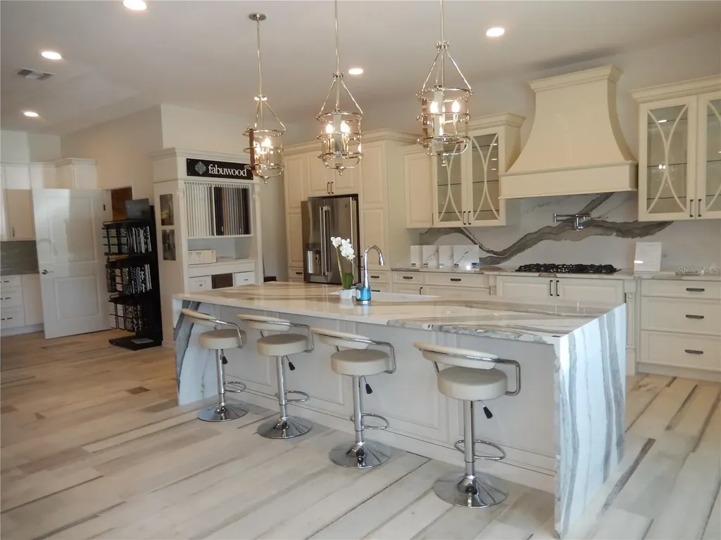 6804 Cortez Road W Bradenton FL 34210