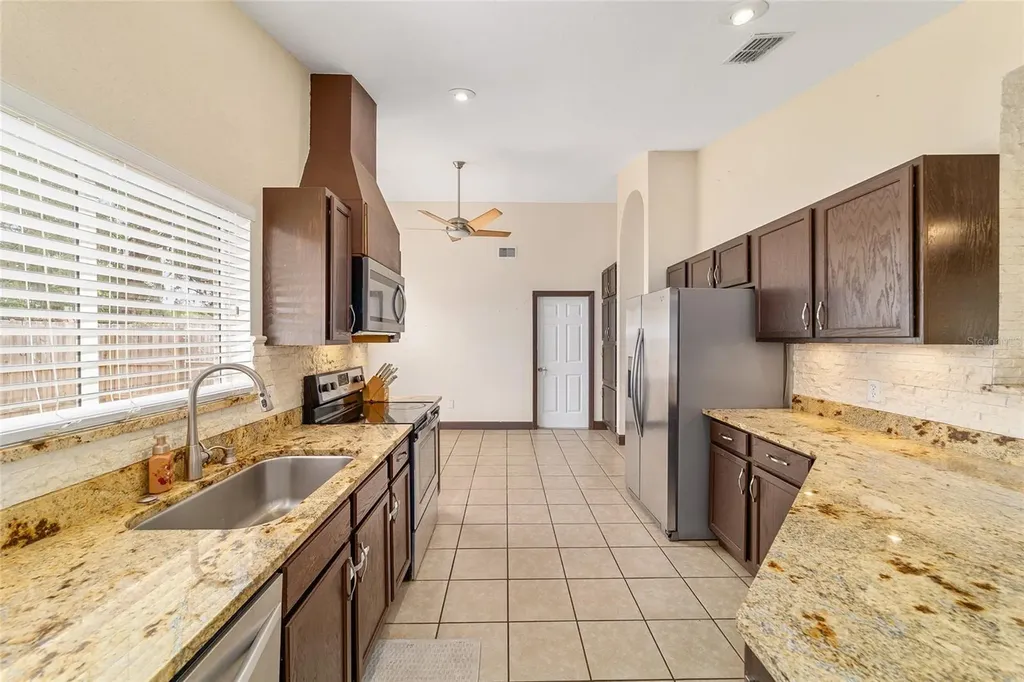 303 Oak Track Trail Ocala FL 34472