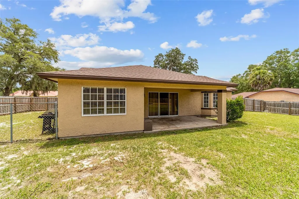 303 Oak Track Trail Ocala FL 34472