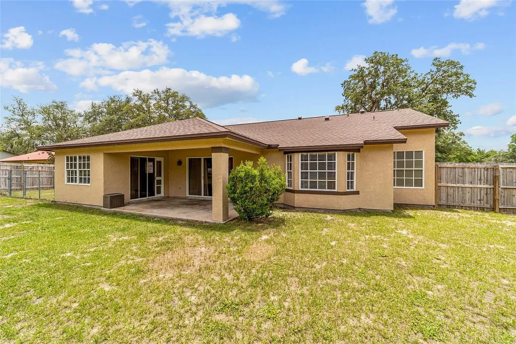 303 Oak Track Trail Ocala FL 34472