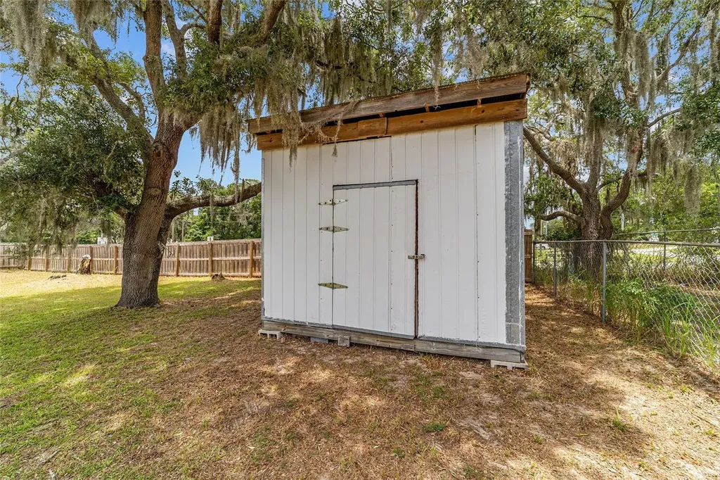 303 Oak Track Trail Ocala FL 34472