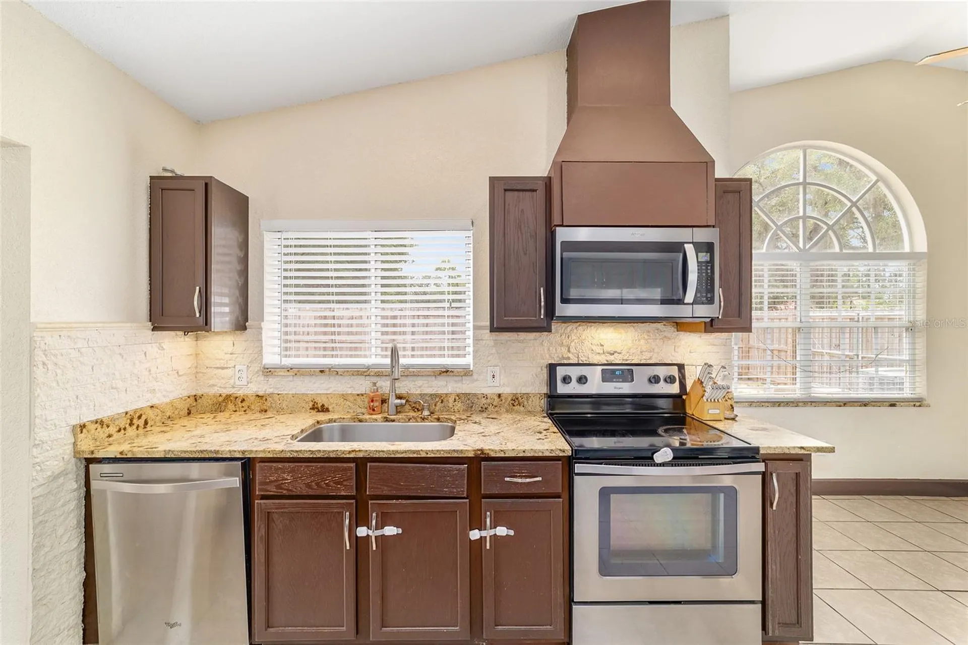 303 Oak Track Trail Ocala FL 34472