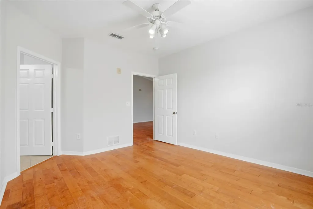 9916 Courtney Palms Boulevard Tampa FL 33619