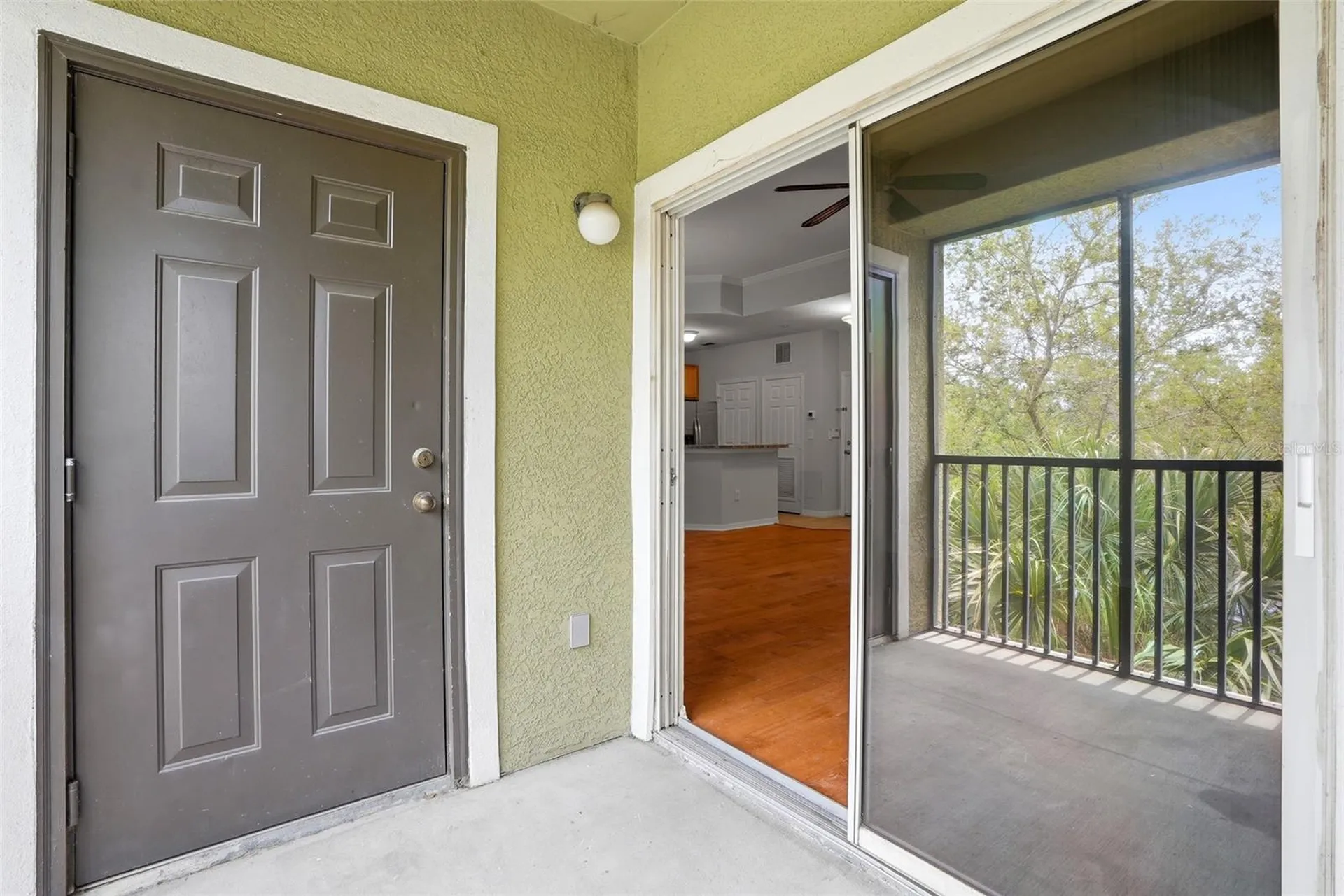 9916 Courtney Palms Boulevard Tampa FL 33619