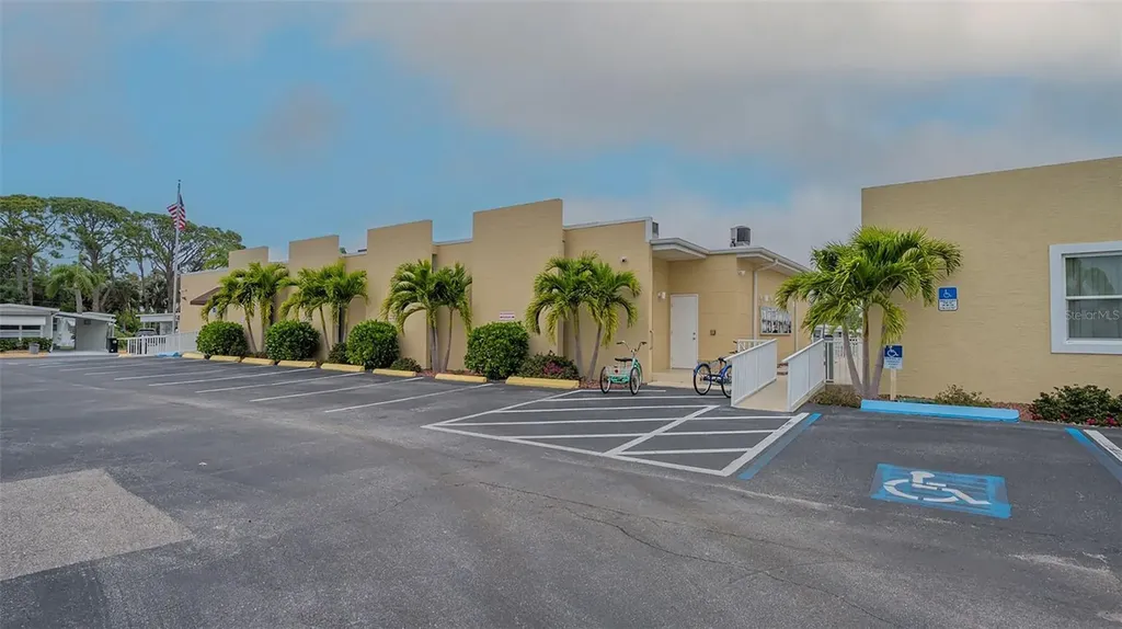 208 Southwinds Drive Sarasota FL 34231