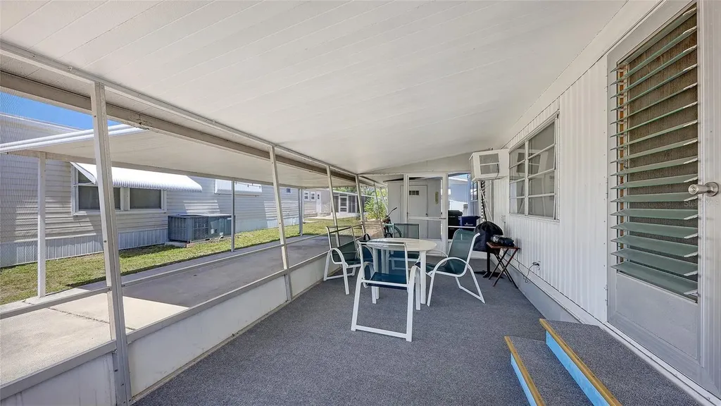 208 Southwinds Drive Sarasota FL 34231