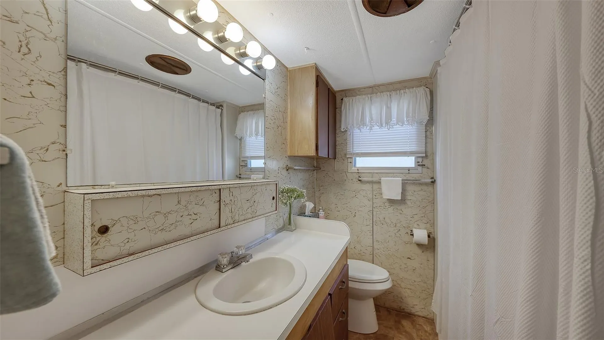 208 Southwinds Drive Sarasota FL 34231
