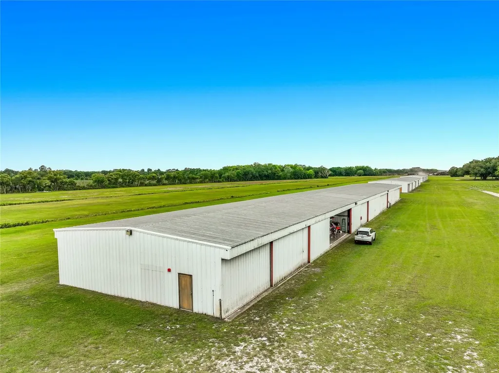 7001 Jones Avenue Mount Dora FL 32757