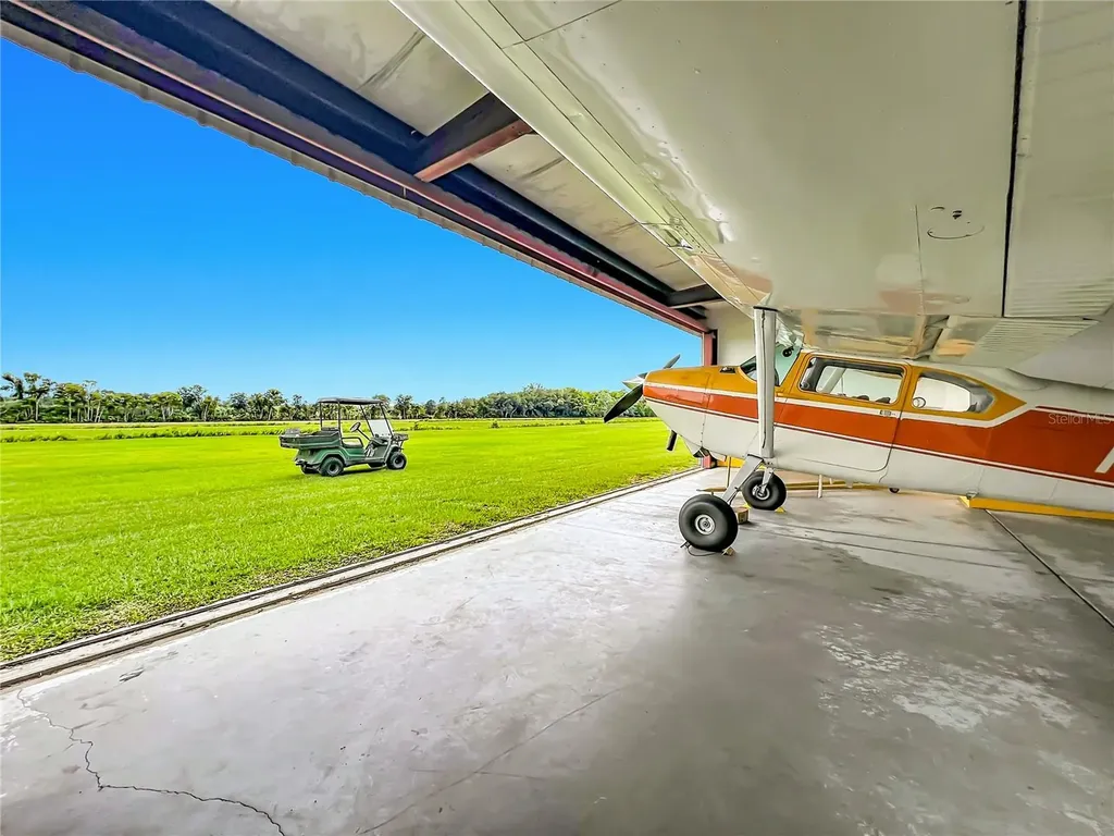 7001 Jones Avenue Mount Dora FL 32757