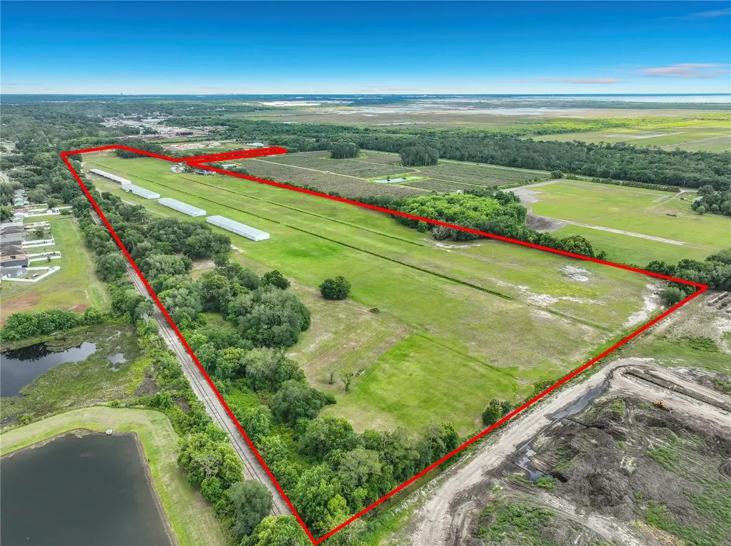 7001 Jones Avenue Mount Dora FL 32757