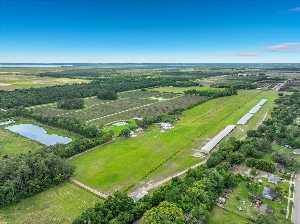 7001 Jones Avenue Mount Dora FL 32757
