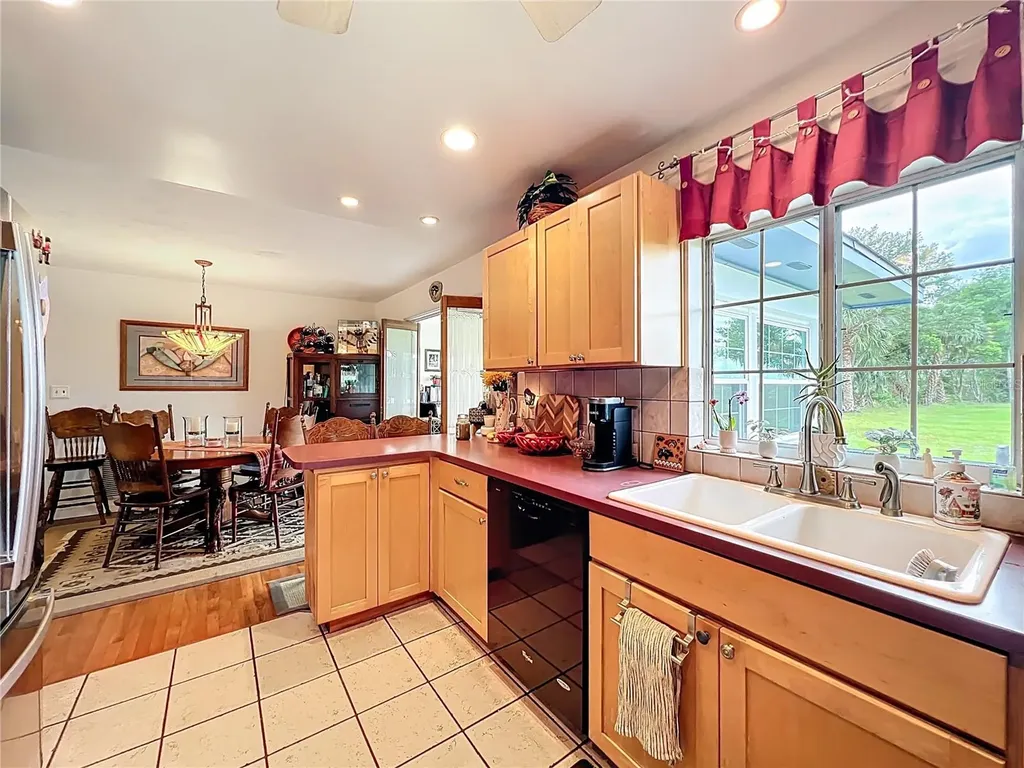 7001 Jones Avenue Mount Dora FL 32757