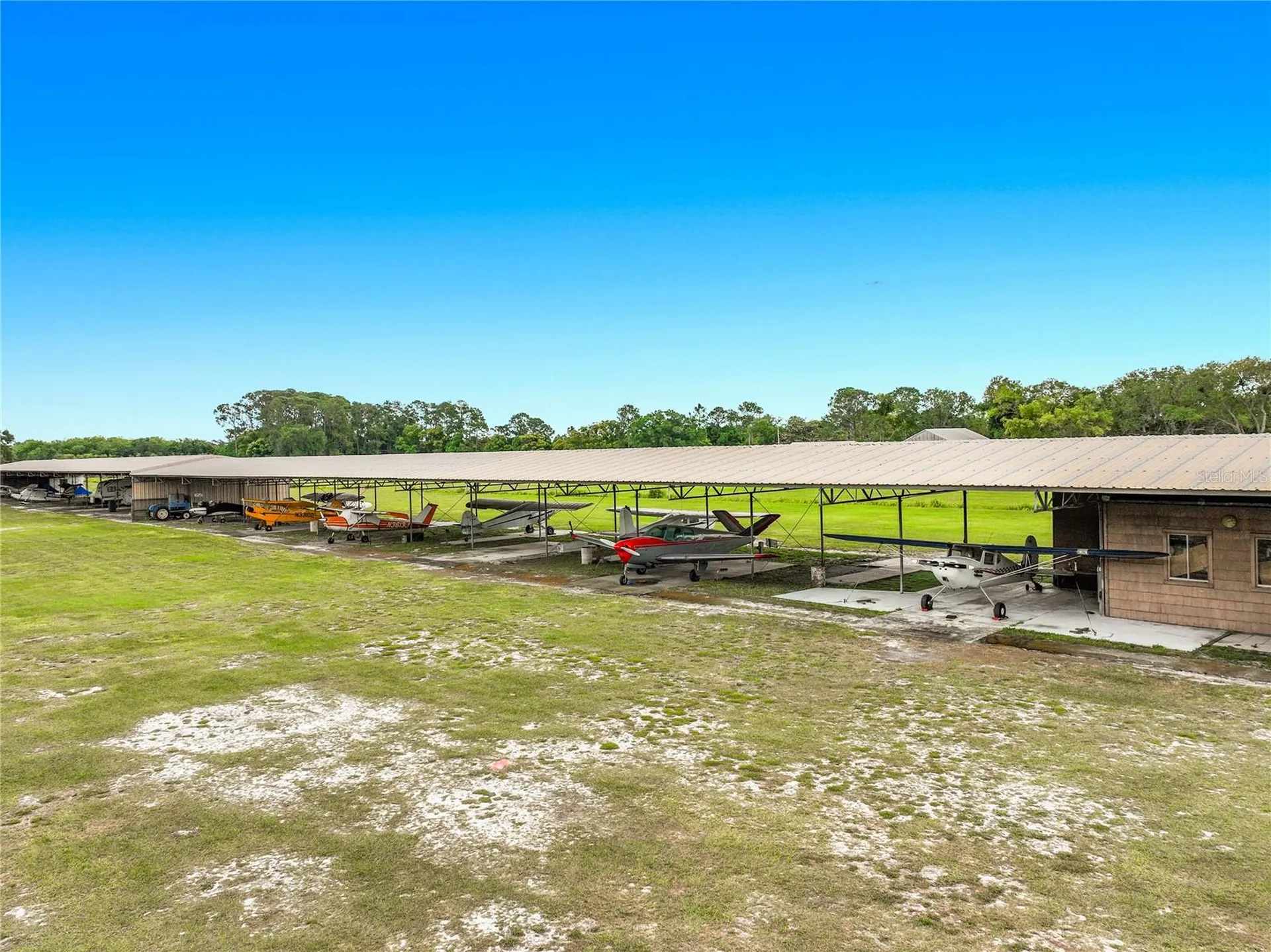 7001 Jones Avenue Mount Dora FL 32757