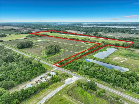 7001 Jones Avenue Mount Dora FL 32757