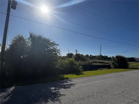 14270 San Domingo Boulevard Port Charlotte FL 33981
