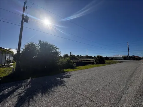 14270 San Domingo Boulevard Port Charlotte FL 33981