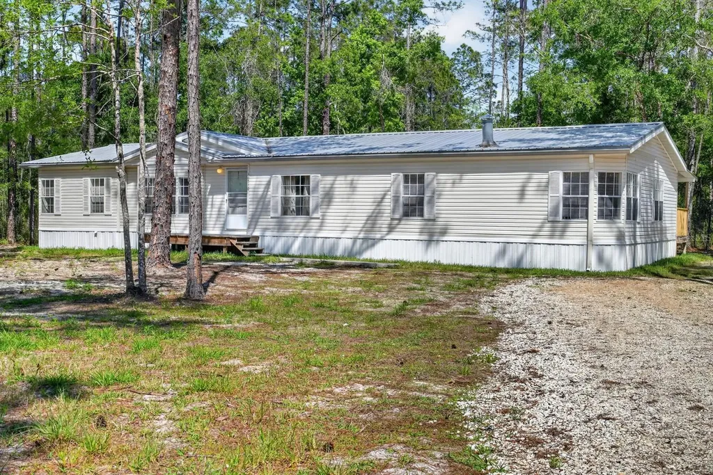 10570 Delgado Avenue Hastings FL 32145