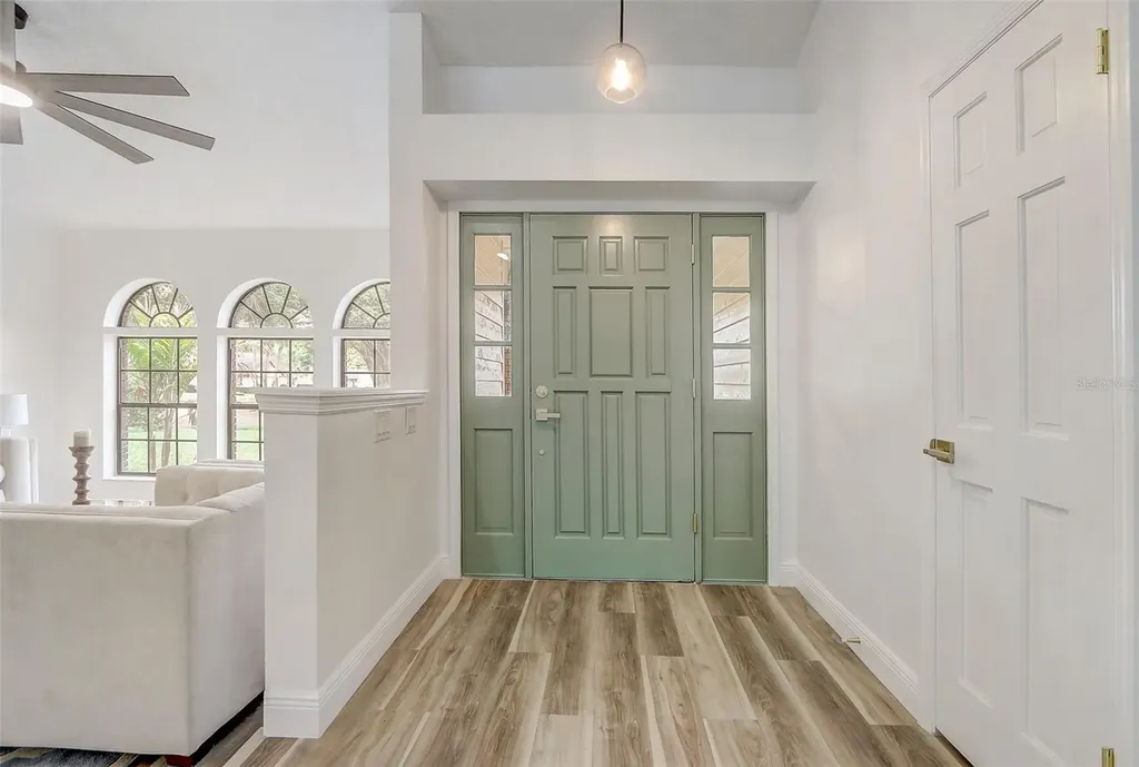 3943 Haynes Circle Casselberry FL 32707