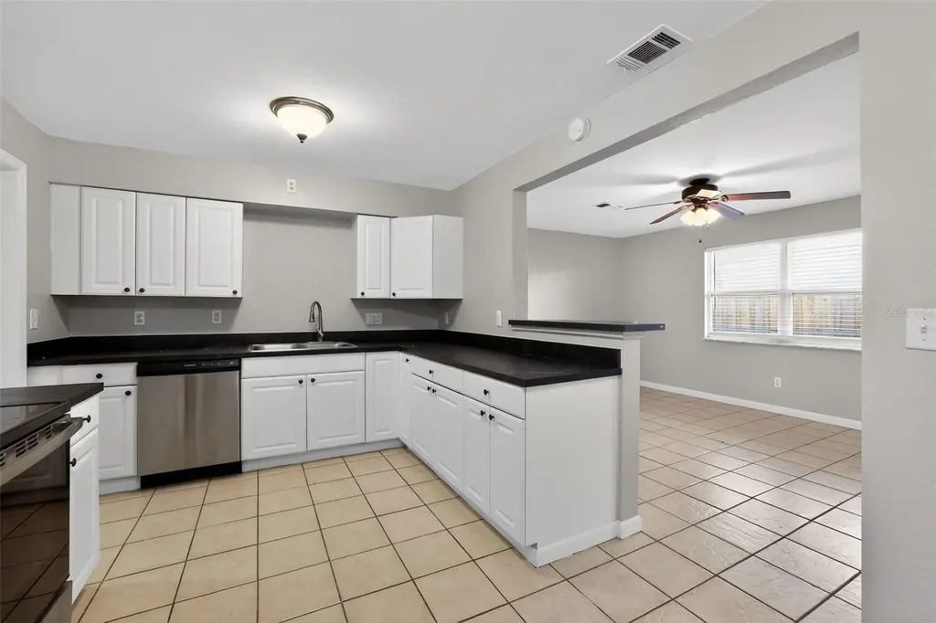 4019 7th Avenue N St Petersburg FL 33713