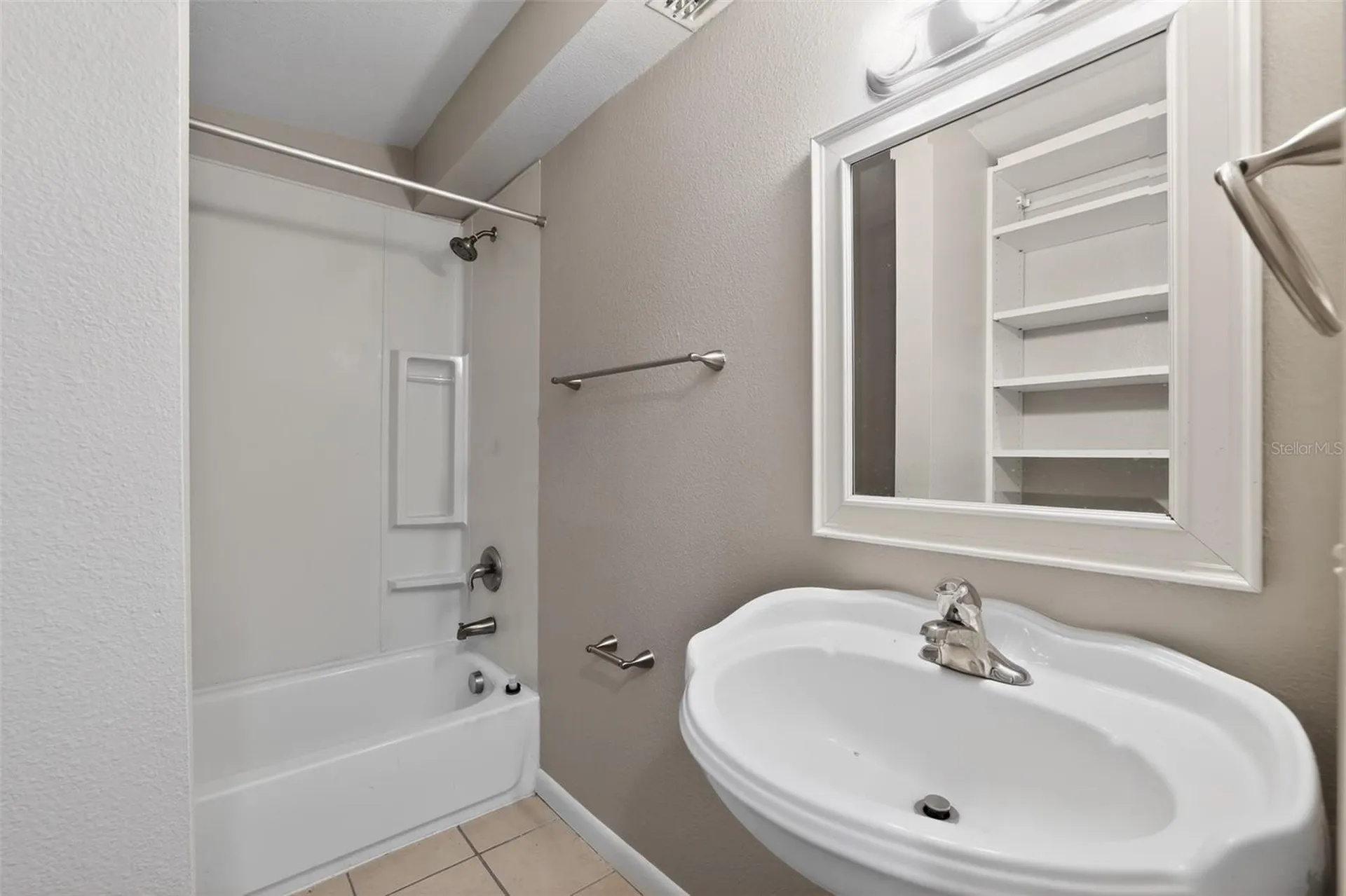 4019 7th Avenue N St Petersburg FL 33713