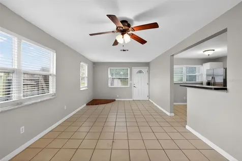 4019 7th Avenue N St Petersburg FL 33713
