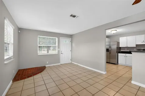 4019 7th Avenue N St Petersburg FL 33713