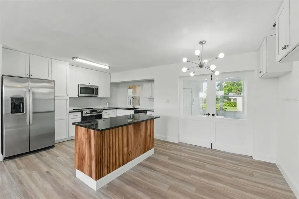 8812 Oakwood Drive Lake Wales FL 33898