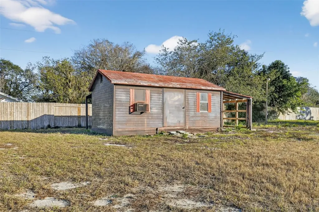 8812 Oakwood Drive Lake Wales FL 33898