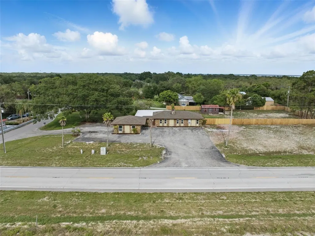 8812 Oakwood Drive Lake Wales FL 33898