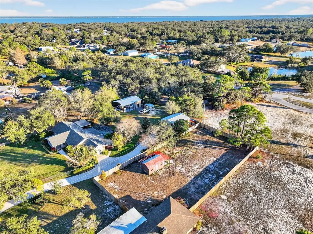 8812 Oakwood Drive Lake Wales FL 33898