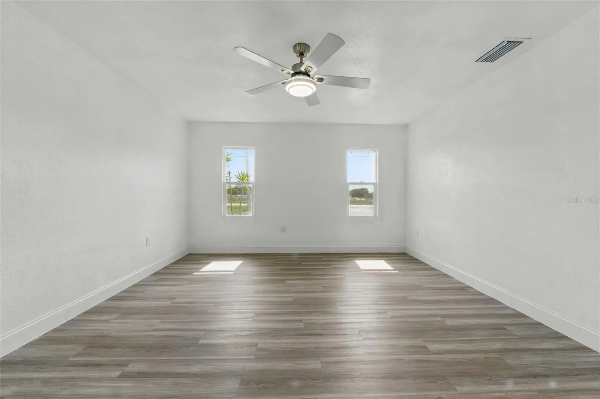 8812 Oakwood Drive Lake Wales FL 33898