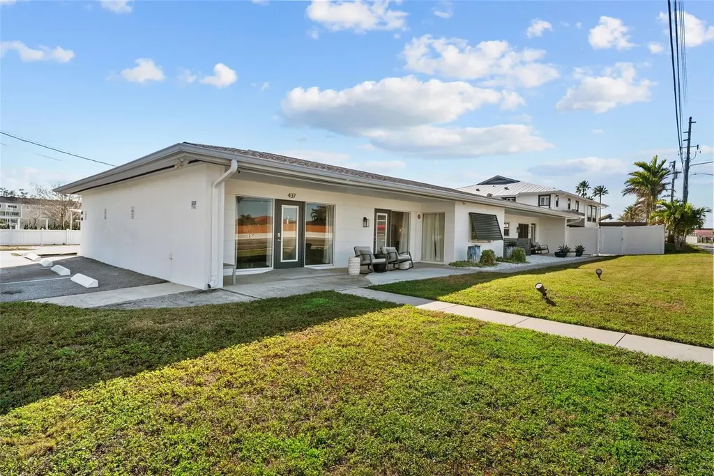 439 Causeway Boulevard Dunedin FL 34698