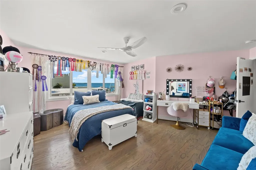 439 Causeway Boulevard Dunedin FL 34698