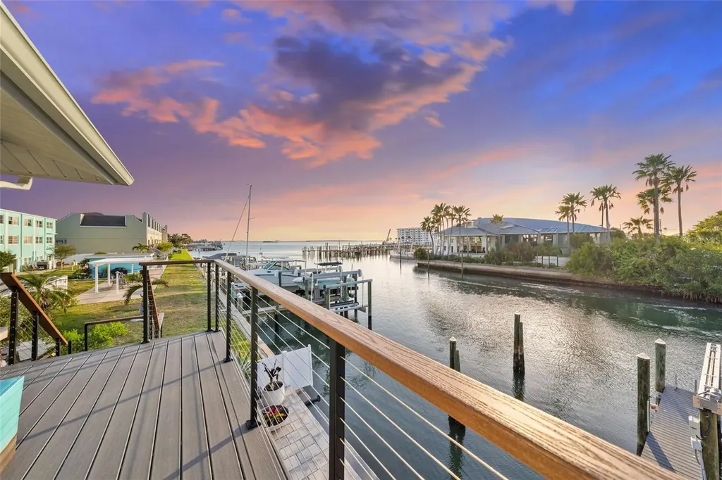 439 Causeway Boulevard Dunedin FL 34698