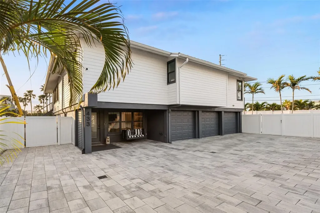 439 Causeway Boulevard Dunedin FL 34698
