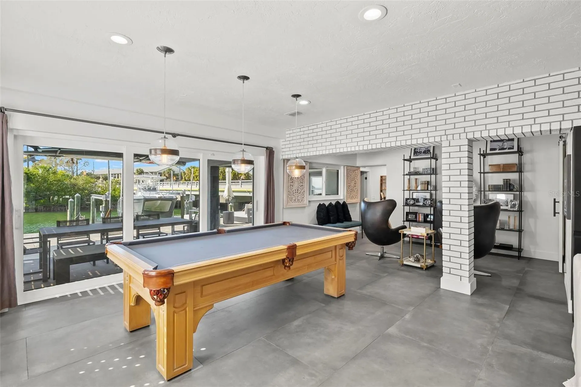 439 Causeway Boulevard Dunedin FL 34698