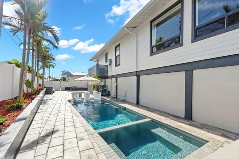 439 Causeway Boulevard Dunedin FL 34698
