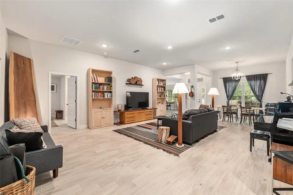 8179 NE 8th Place High Springs FL 32643