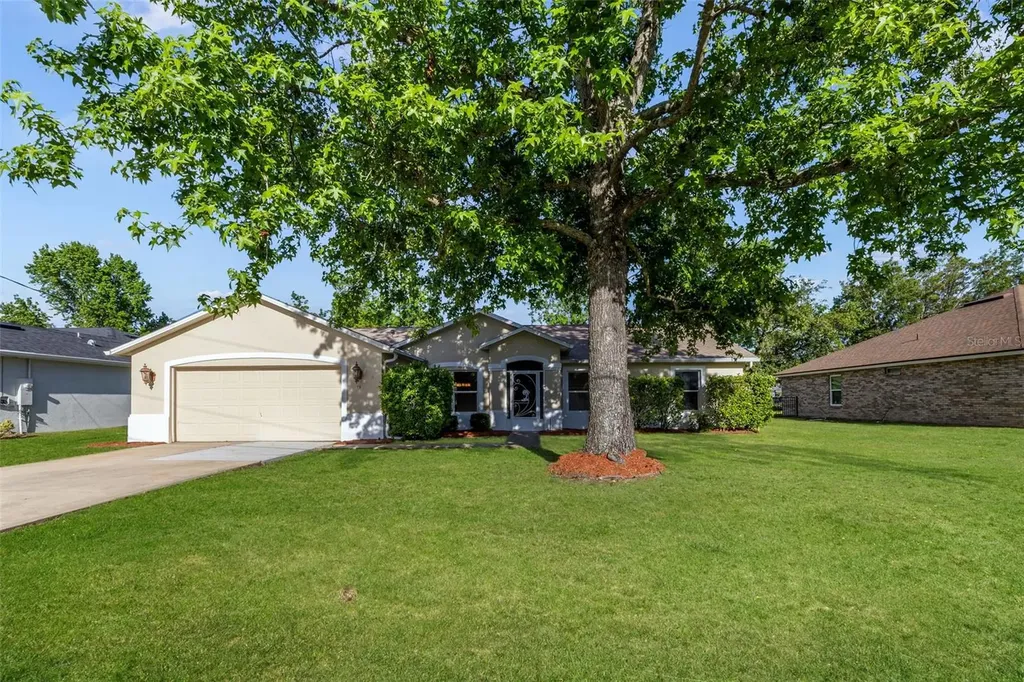 19 Prestwick Lane Palm Coast FL 32164