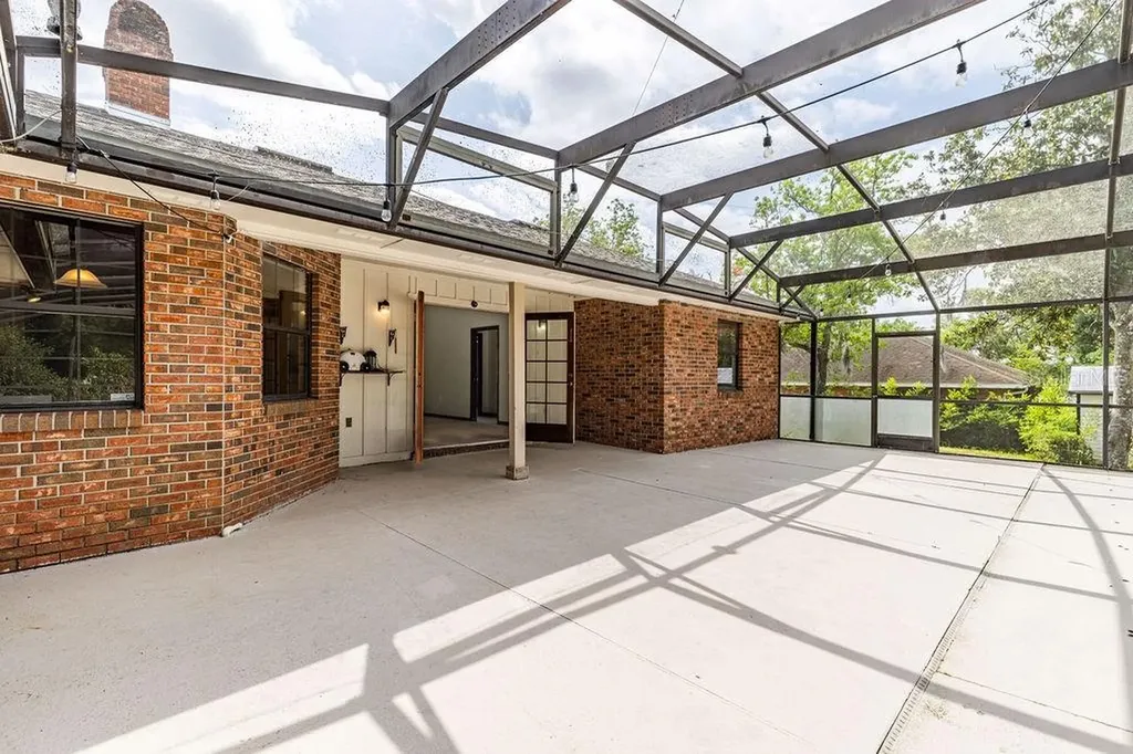 1606 Fahnstock Street Eustis FL 32726