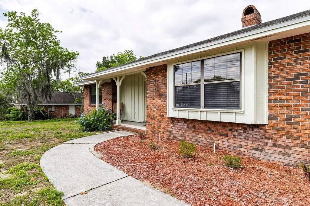 1606 Fahnstock Street Eustis FL 32726