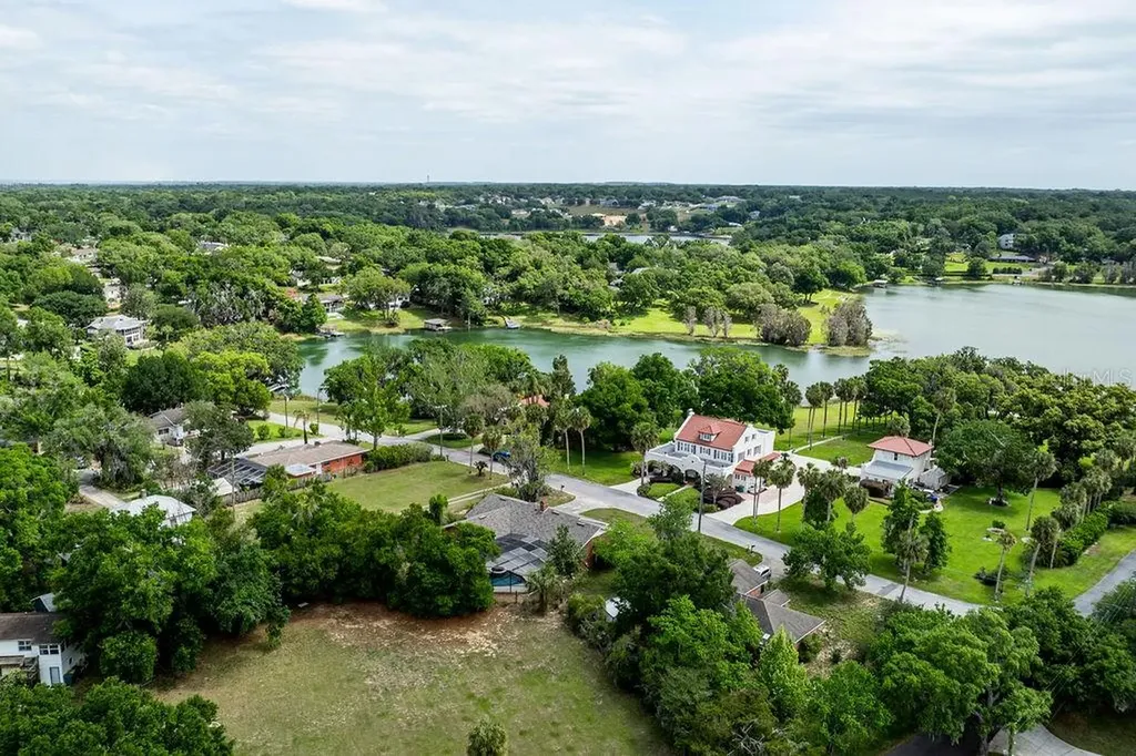 1606 Fahnstock Street Eustis FL 32726