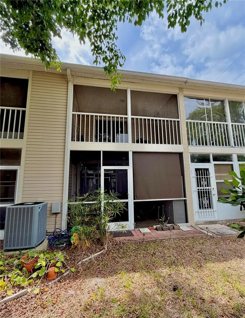 2122 Clover Hill Road Palm Harbor FL 34683