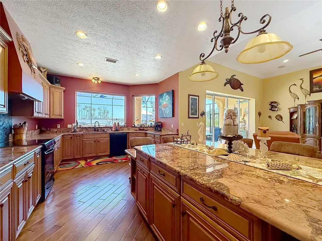 1920 NW 16th Street Crystal River FL 34428